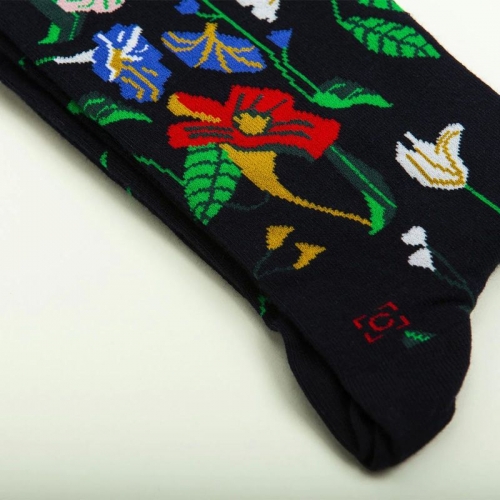 Socken Kunstwerke - Roesen "Stillleben mit Vogelnest"